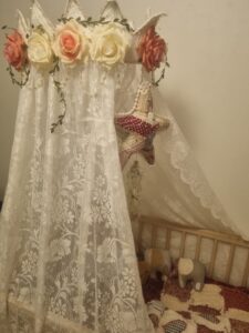 Le résultat du ciel de lit ( photo prise par la maman). 